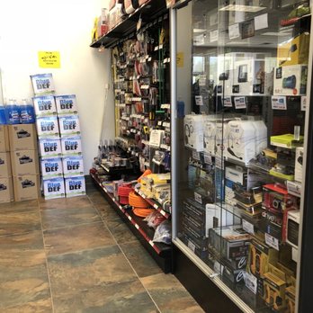 Onvo Travel Plaza – Blakeslee - a view of the inside of the store - Auto Parts & Supplies Near Me - Blakeslee, Pennsylvania Onvo Travel Plaza – Blakeslee - a view of the inside of the store - Auto Parts & Supplies Near Me - Blakeslee, Pennsylvania