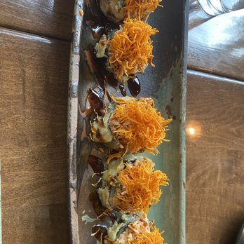 Raiz Kitchen Sushi Bar - Medusa Roll - Sushi Bars Near Me - Chicago, Illinois Raiz Kitchen Sushi Bar - Medusa Roll - Sushi Bars Near Me - Chicago, Illinois