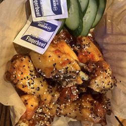 Wings with sweet chili