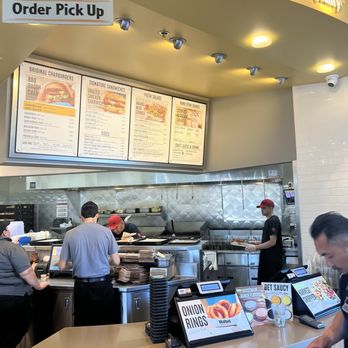Habit Burger & Grill - Lobby - Burgers Near Me - Kent, Washington Habit Burger & Grill - Lobby - Burgers Near Me - Kent, Washington