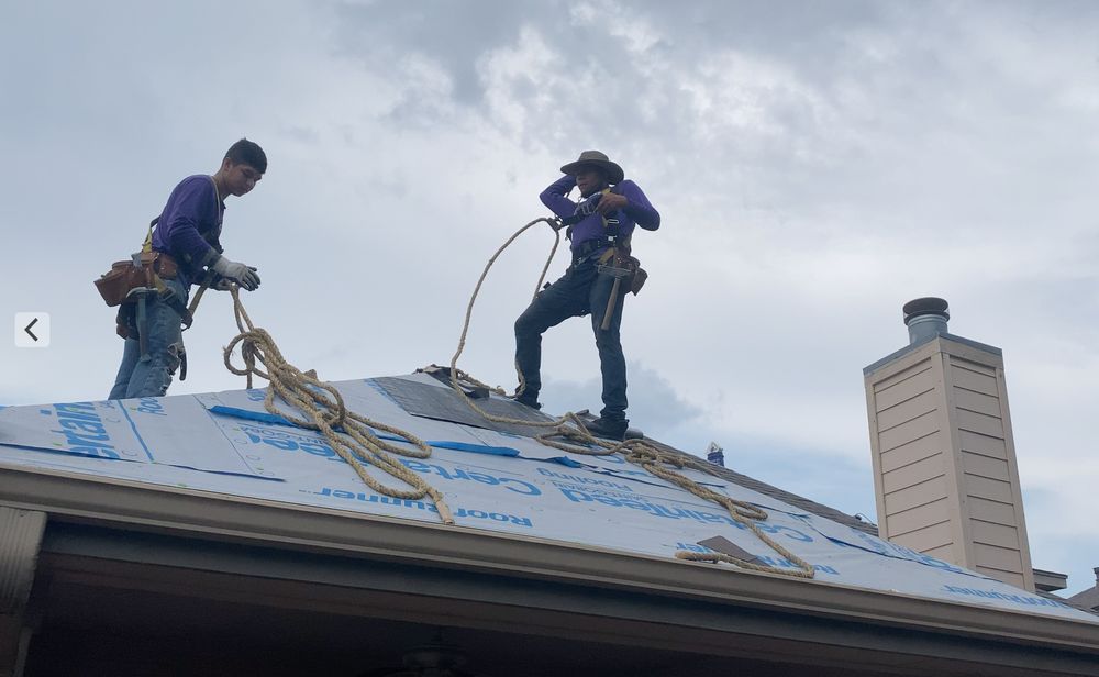 Slide of Mammoth Contracting - Round Rock