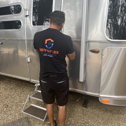 North Bay Lock - Nathan getting us back in our Airstream