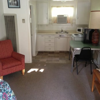 Holiday Motel - Our room had a mini fridge and a stove also. - Hotels Near Me - Kerby, Oregon