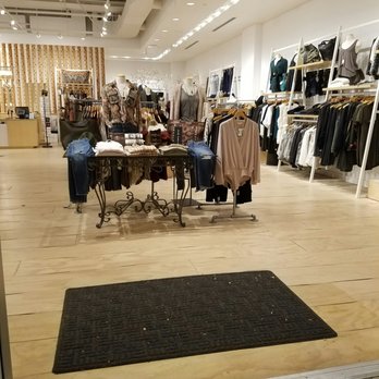 M.Fredric - Women's Clothing Near Me - Woodland Hills, California M.Fredric - Women's Clothing Near Me - Woodland Hills, California