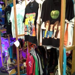 Homegrown Collectives - One of a kind clothing!