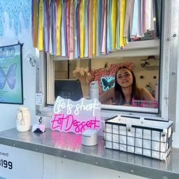 Exterior photo of Sweet Envy Luxury Shaved Ice Exterior photo of Sweet Envy Luxury Shaved Ice