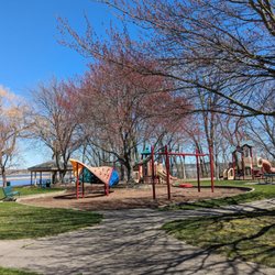 East Grand River Park