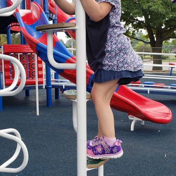 Hummel Park - Parks Near Me - Plainfield, Indiana