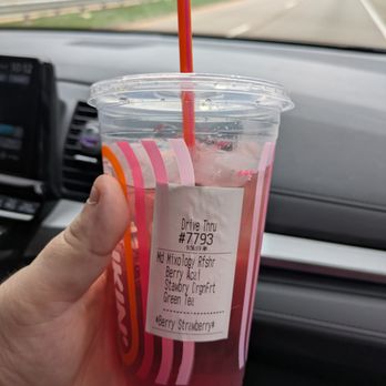 Dunkin' - I asked a large and they gave me a medium drink - Donuts Near Me - Middleboro, Massachusetts Dunkin' - I asked a large and they gave me a medium drink - Donuts Near Me - Middleboro, Massachusetts