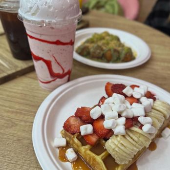 Laila Sweets - Choose from a variety of toppings. This waffle is topped with strawberries, bananas, marshmallows and caramel. - Creperies Near Me - Highland Park, New Jersey Laila Sweets - Choose from a variety of toppings. This waffle is topped with strawberries, bananas, marshmallows and caramel. - Creperies Near Me - Highland Park, New Jersey