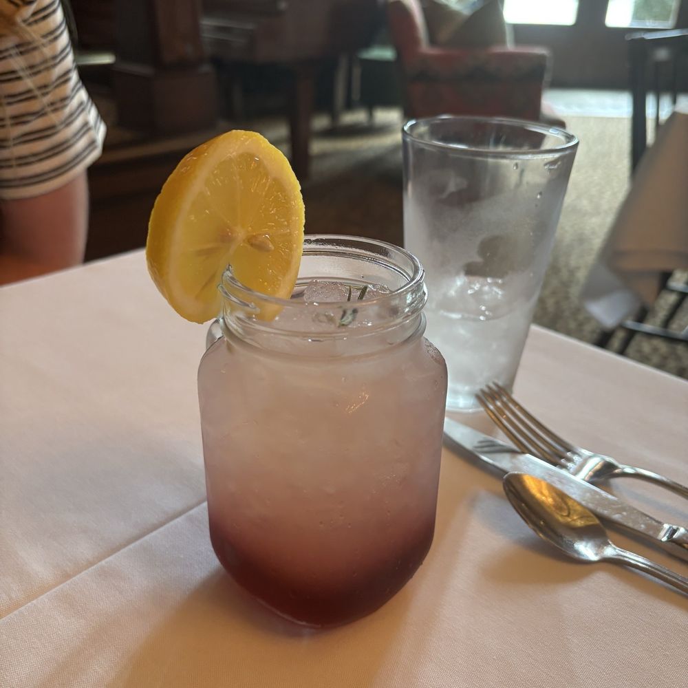Gryphon Tea Room - Lemonade - Tea Rooms Near Me - Savannah, Georgia Gryphon Tea Room - Lemonade - Tea Rooms Near Me - Savannah, Georgia