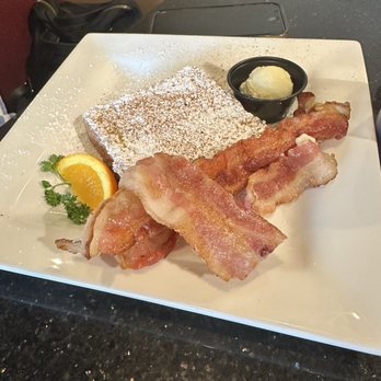 Keke's Breakfast Cafe - French Toast scrambled eggs and Bacon - Breakfast & Brunch Near Me - Winter Springs, Florida Keke's Breakfast Cafe - French Toast scrambled eggs and Bacon - Breakfast & Brunch Near Me - Winter Springs, Florida