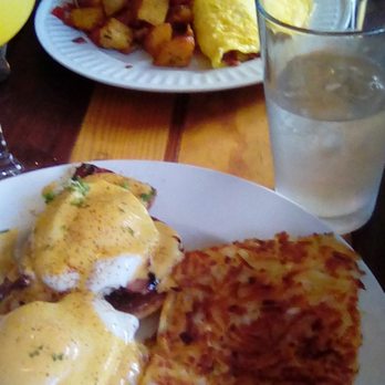 The Hideout Kitchen - New American Near Me - Lafayette, California The Hideout Kitchen - New American Near Me - Lafayette, California