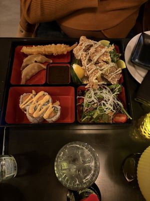 Wave Sushi & Sake by null