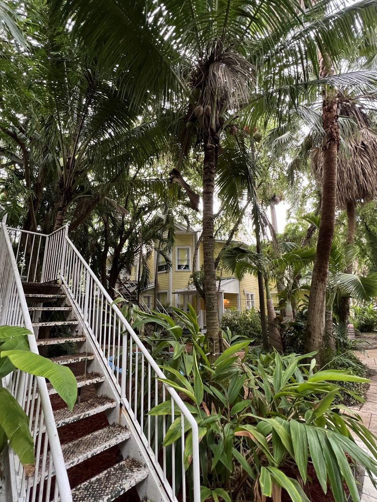 SOUTH RIVER DRIVE HISTORIC DISTRICT BOARDING HOUSES MARKER 10 Photos