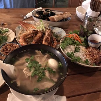 CÔBA - We order PHO, CHICKEN noodle, Papayas salad, and mussels...yummy! - Vietnamese Near Me - Seattle, Washington