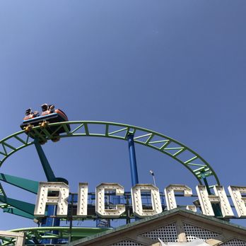 Carowinds - Amusement Parks Near Me - Charlotte, North Carolina Carowinds - Amusement Parks Near Me - Charlotte, North Carolina
