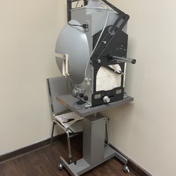 S & L Medical Group - 9/21/22 unsanitary unprofessional office with an inadequate Dr