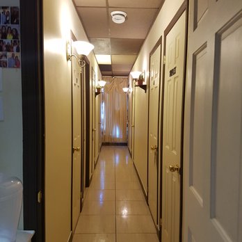 Spa Éminence - massage rooms with shower - Massage Near Me - Montreal, Quebec Spa Éminence - massage rooms with shower - Massage Near Me - Montreal, Quebec