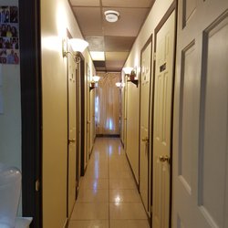 Spa Éminence - Massage rooms with shower