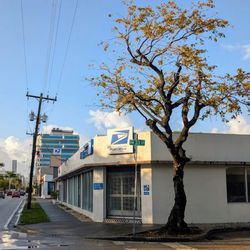 US Post Office - Daily view from outside. This Post Office located at 3246 N Miami Ave (NEW Buena Vista Finance Unit) opened on February 19, 2019.