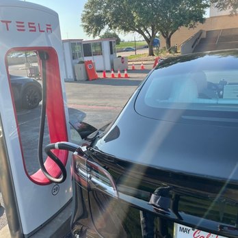 Choctaw Stadium - My friend's self driving Tesla smh free parking! - Stadiums & Arenas Near Me - Arlington, Texas