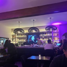 Great bar with excellent selection Great bar with excellent selection