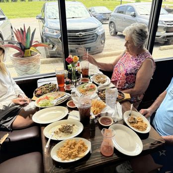Tacos And Sushi -Drummonds - Food - Sushi Bars Near Me - Drummonds, Tennessee Tacos And Sushi -Drummonds - Food - Sushi Bars Near Me - Drummonds, Tennessee