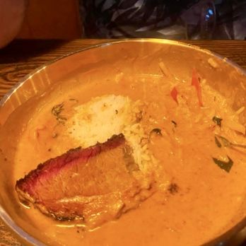 Charm Taphouse And Bbq - Red curry and brisket - Barbeque Near Me - Conroe, Texas