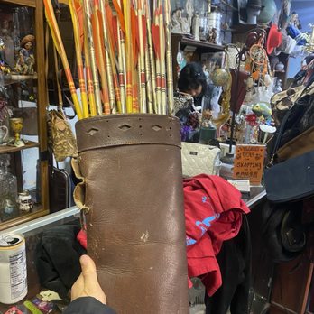 Angels for Animals Thrift - Vintage arrows 20$ - Thrift Stores Near Me - Los Angeles , California