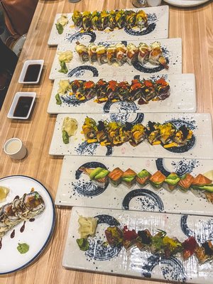 YōKi Japanese Restaurant & Bar - Ramen & Sushi Place by null