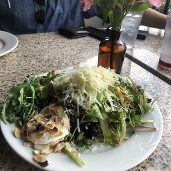 bellagreen - Goat Cheese Salad - New American Near Me - Houston, Texas
