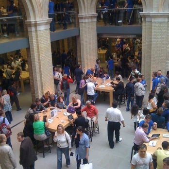 Apple Store - Computers Near Me - London, XGL