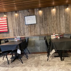 Snider's Family Restaurant and BBQ - Interior