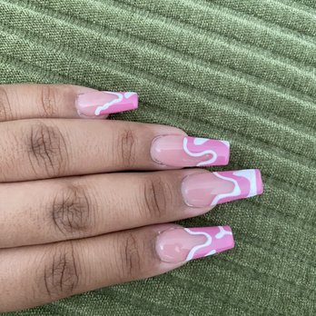 Cosmo Beauty Bar - Nails - Nail Salons Near Me - Washington, DC, District of Columbia