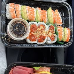 Sumo Sushi - Crunchy crab hand roll, scorpion roll, crunchy spicy tuna roll, and 15pc sashimi