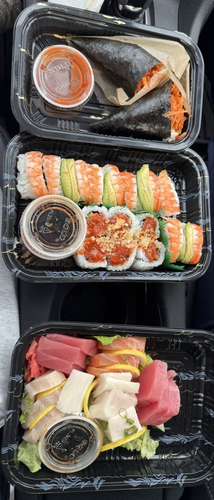 Food from Sumo Sushi