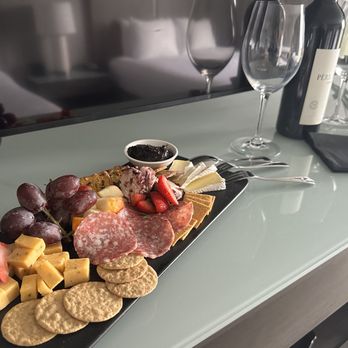 Best Western Plus Agate Beach Inn - Birthday surprise - Hotels Near Me - Newport, Oregon Best Western Plus Agate Beach Inn - Birthday surprise - Hotels Near Me - Newport, Oregon