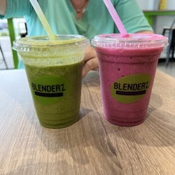 Blenderz Smoothies & Bowls - Smoothies from this new eatery in my neighborhood. Delicious, healthy and colorful.