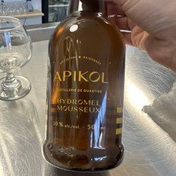 Apikol