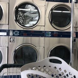 Salmon Creek Laundromat