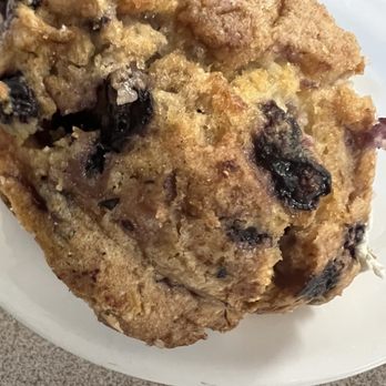 Maine Diner - Blueberry Muffin baked fresh on site - Diners Near Me - Wells, Maine