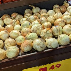 Ralphs - Rotten onions with with flies