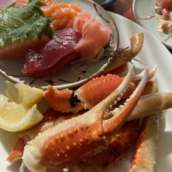 Orchids - Sashimi and crab legs - Breakfast & Brunch Near Me - Honolulu, Hawaii Orchids - Sashimi and crab legs - Breakfast & Brunch Near Me - Honolulu, Hawaii