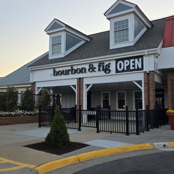 Bourbon & Fig - Lounges Near Me - Lake Ridge, Virginia