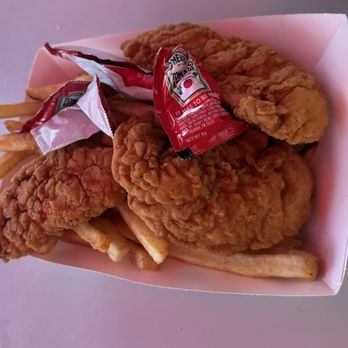 Six Flags Discovery Kingdom - Chicken tenders from semore cotts - Amusement Parks Near Me - Vallejo, California Six Flags Discovery Kingdom - Chicken tenders from semore cotts - Amusement Parks Near Me - Vallejo, California