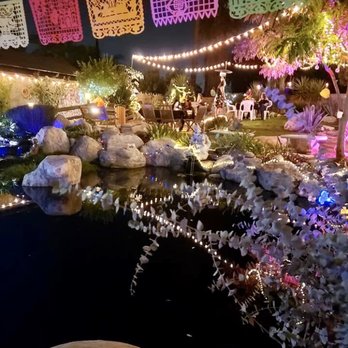 40 Palms - Gorgeous back yard with pond! Spectacular! - Venues & Event Spaces Near Me - Los Angeles, California