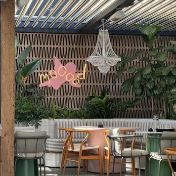 Mood - Decor - Breakfast & Brunch Near Me - Los Angeles, California Mood - Decor - Breakfast & Brunch Near Me - Los Angeles, California