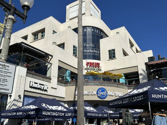 Huntington Surf & Sport by null