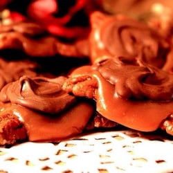 Sweet Schmitt's Candy - Pecan Clusters